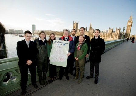 Left to right: Charlie Butt, RSPB, Bella Davies, Wandle Trust, Rose Timlett, WWF UK, Huw Irranca-Davies, Minister for Marine and Natural Environment, Ralph Underhill, RSPB, Charlotte Hitchmough, Association for the River Kennet, Mark Lloyd, Angling Trust, Archie Ruggles-Brise, Association of Rivers Trust ©Stonehouse Photographic / WWF-UK